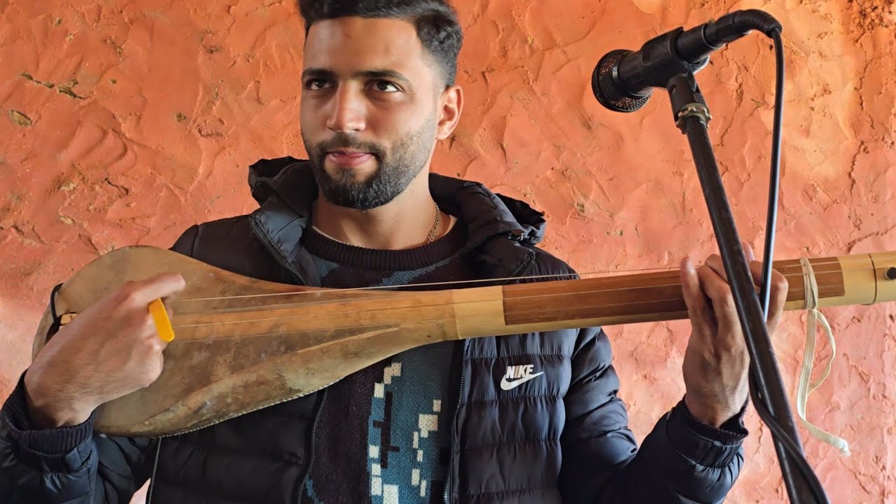 الفنان زكرياء الرواغل والمجموعة الأغنية اليزيد 
