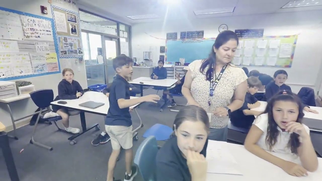 Einat Class 2
