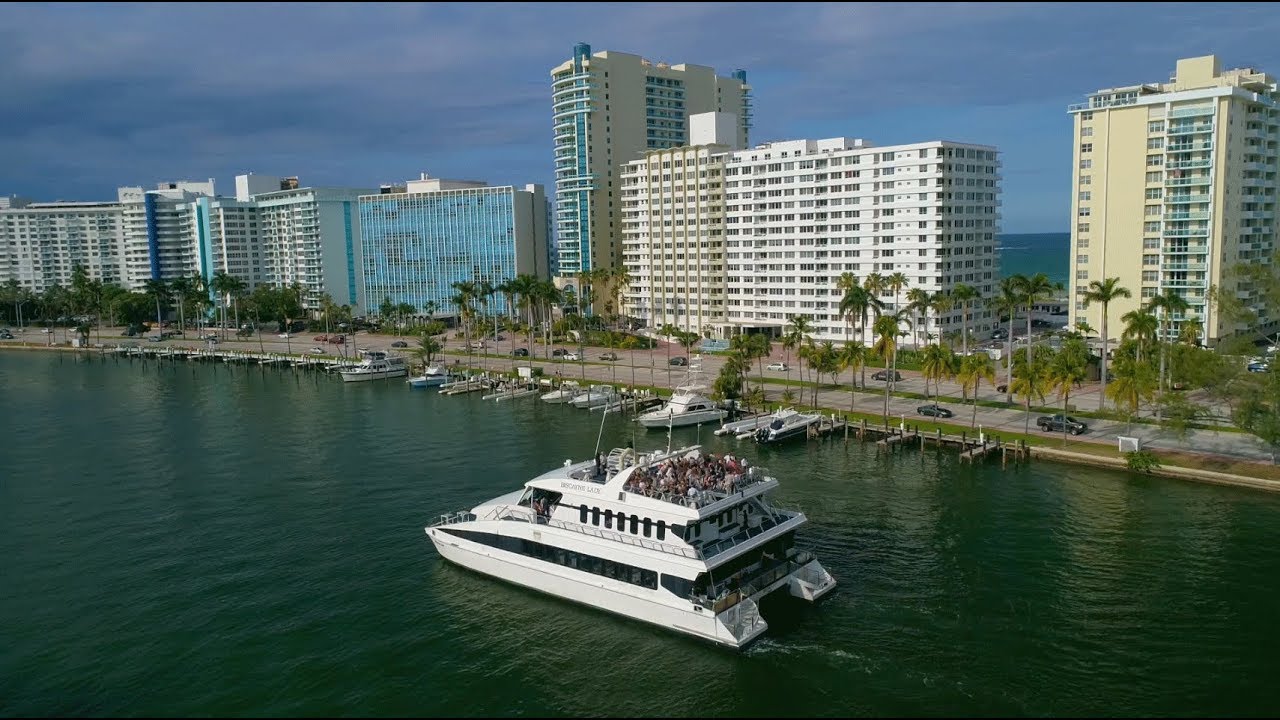 Biscayne Lady Yacht Charters in Miami - Private Yacht Rentals for Events (30 Seconds)