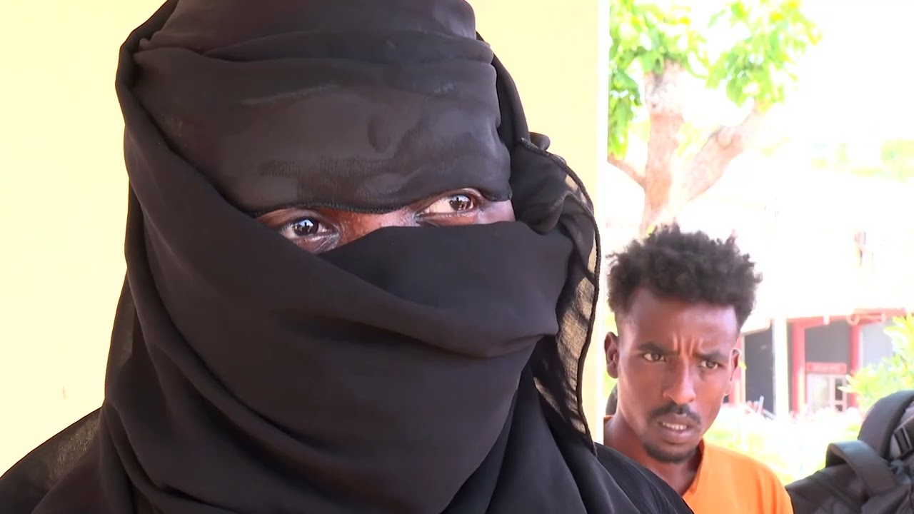 MAYOTTE   Au lycée Younoussa Bamana le Collectif déloge les migrants 17/01/25