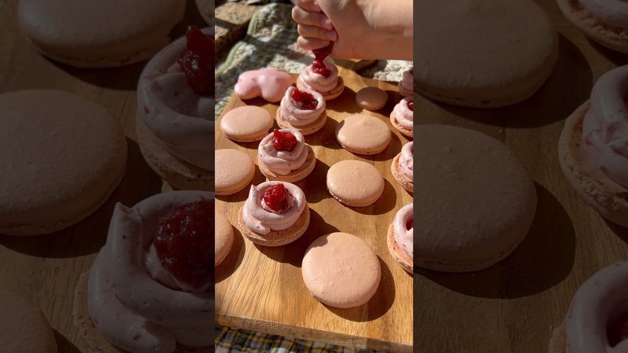 Baking Strawberry Macarons 