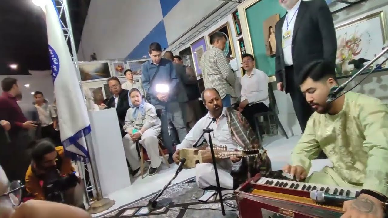 غرفه خانه مهاجرین در قلب نمایشگاه بین‌المللی مشهد.با هنر نمایی هنرمندان افغانستان 🇦🇫