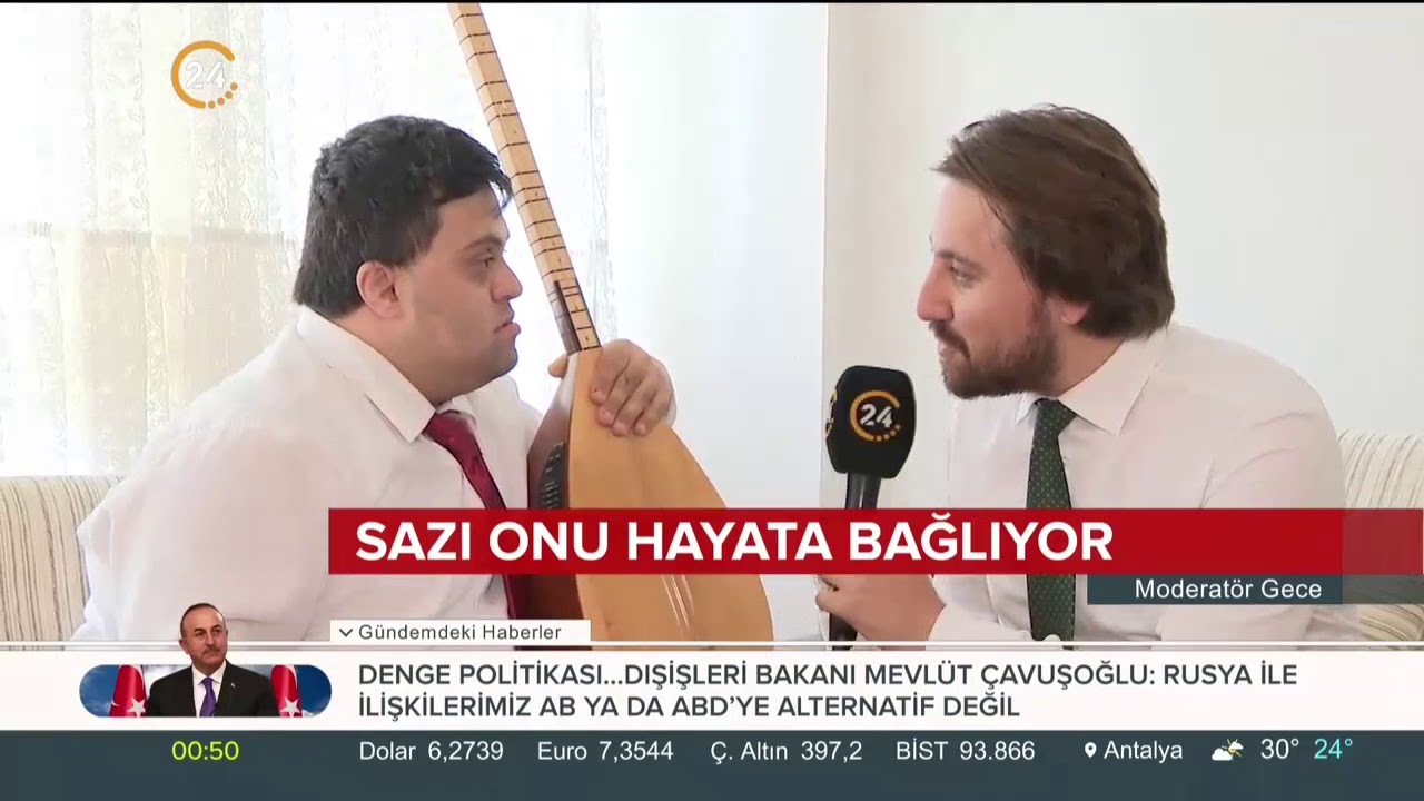 Down sendromlu Çağatay, çaldığı saz ile sosyal medyanın fenomen ismi haline geldi