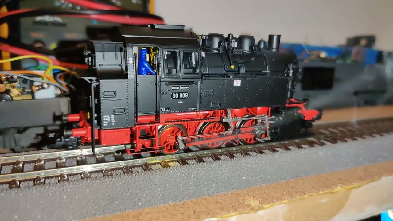 Locomotive DR 80 009 ESU 31653 DC/AC digital sound V5