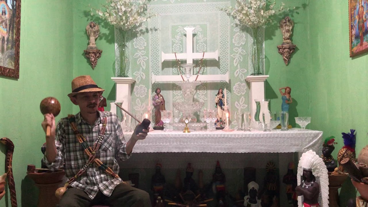 Louvação ao cachimbo na Jurema Sagrada - Salve a fumaça!