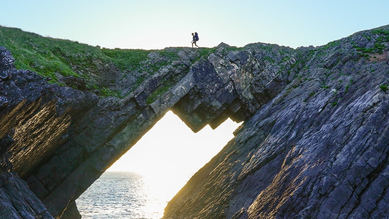 WE SPENT A NIGHT ON A WILD UNINHABITED ISLAND | midsummer on Worm's Head in Wales