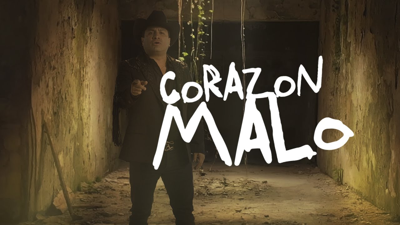 Juli&oacute;n &Aacute;lvarez y Su Norte&ntilde;o Banda - Coraz&oacute;n Malo (Video Lyric)
