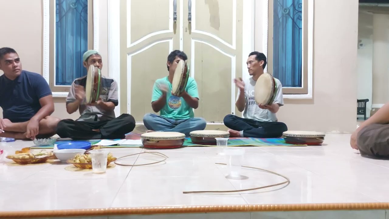 Alat musik melayu Tar (Haderah)