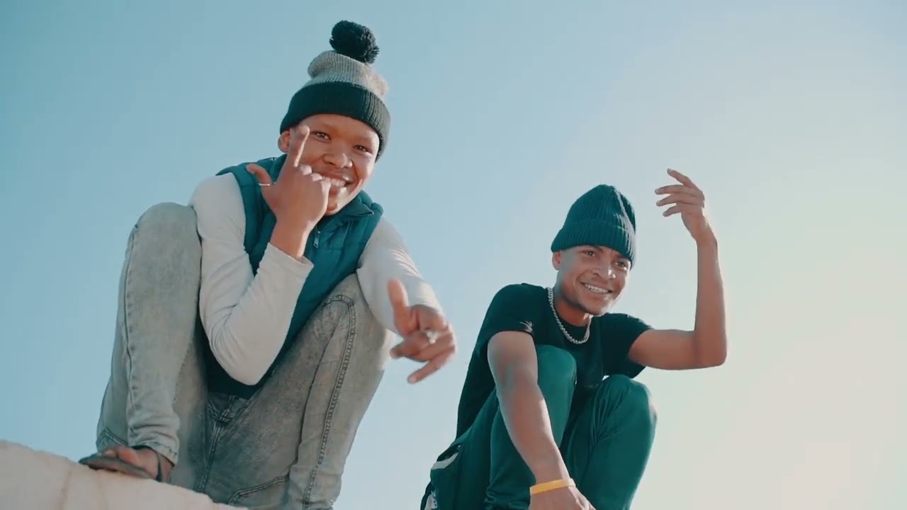 HondeMetVuilManiere Ft Cousin Sam, Papi Cay,Plugz,Ousie Caitie - Katorch