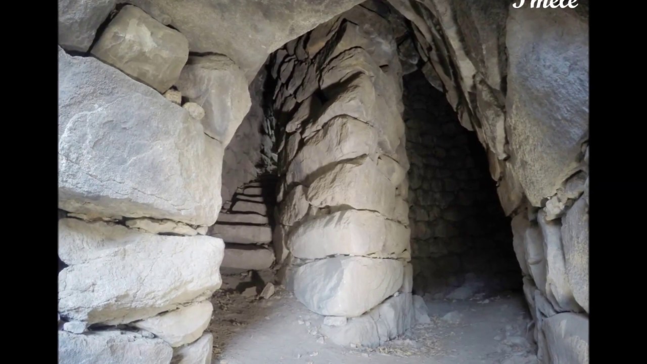 Sardegna archeologia - Nuraghe 