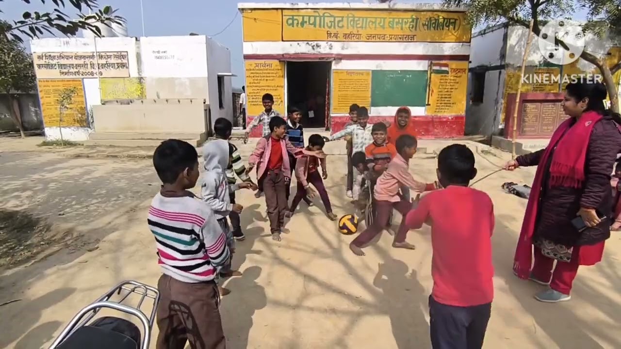 Playing student in primary school