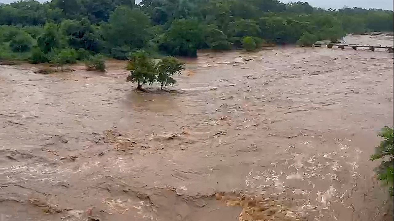 Low water bridge flood at Waterval Onder