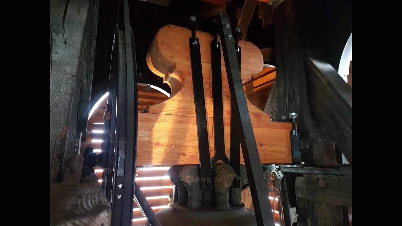 Innsbruck (Tirol) Geläute der Stadtpfarrkirche Maria Hilf