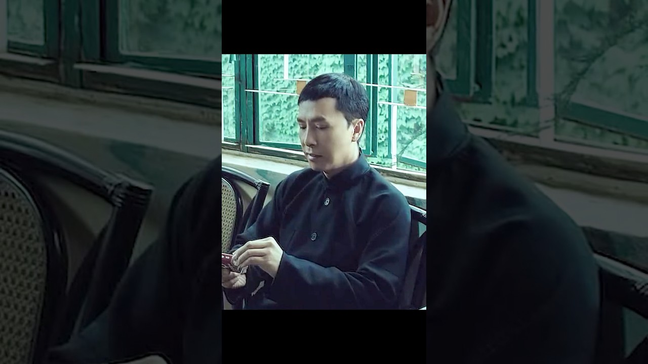 🥋 Bruce Lee Impresses Ip Man with Lightning Kicks! | Master-Student Moment in Ip Man 3 💥👣💧