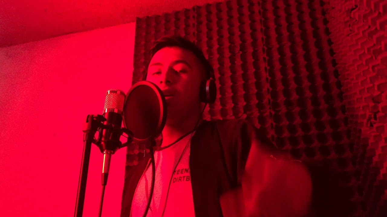 AE MX - Rojo Neón // Video Oficial