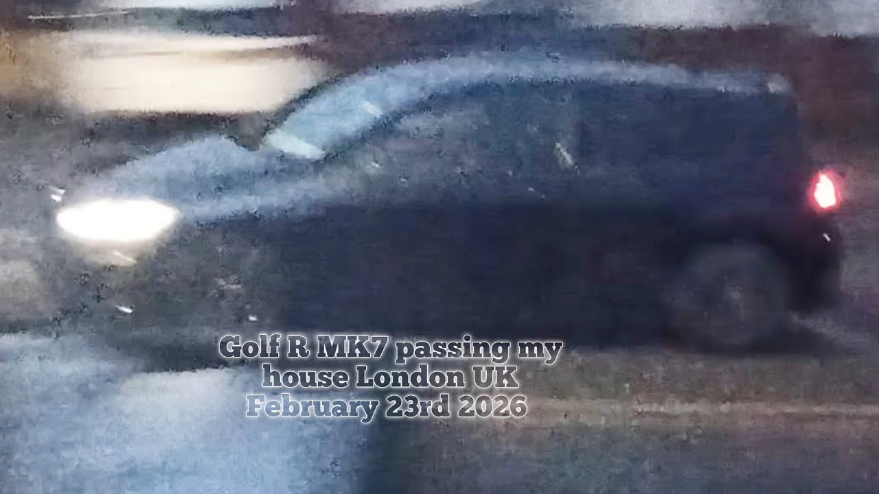 Golf R MK7 passing my house London UK February 2026