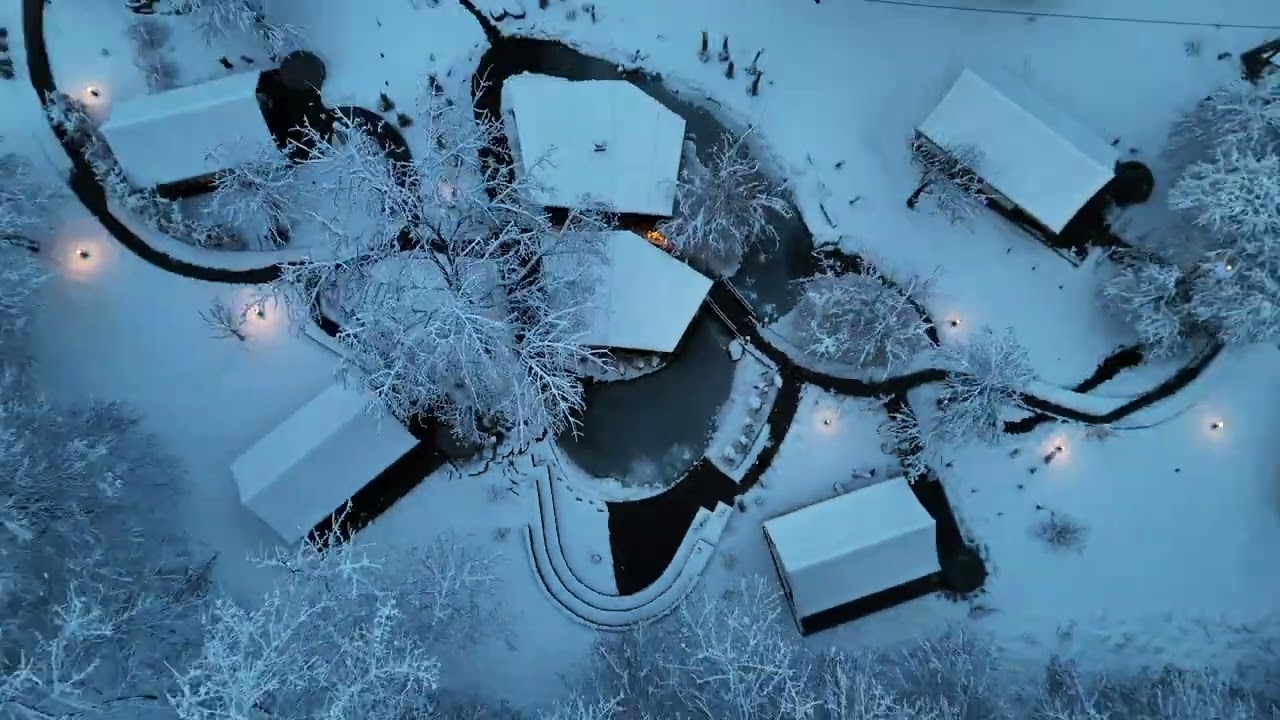 Winter fairytale at Chateau Ramšak glamping resort