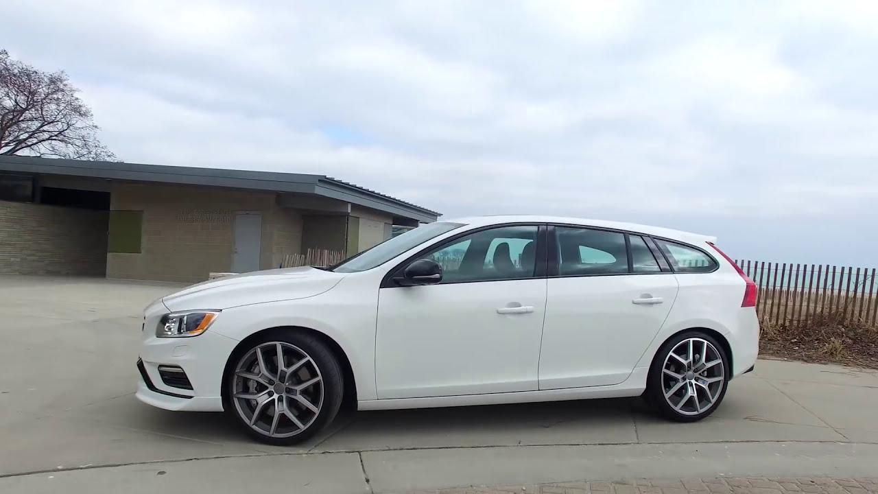 2016 Volvo V60 Polestar - All-Around All-Star | Chicago News Car Review