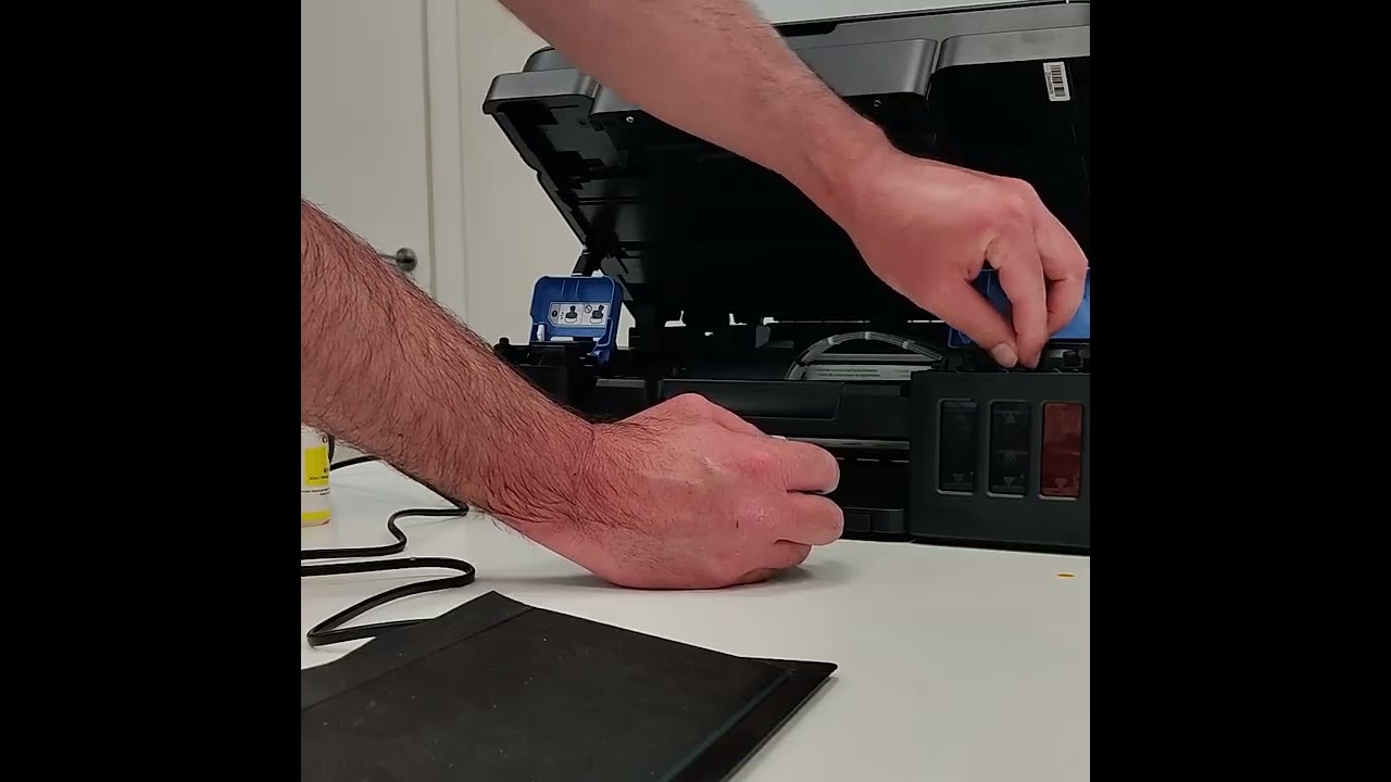 מילוי דיו במדפסות בקבוקים מסדרת PIXMA G