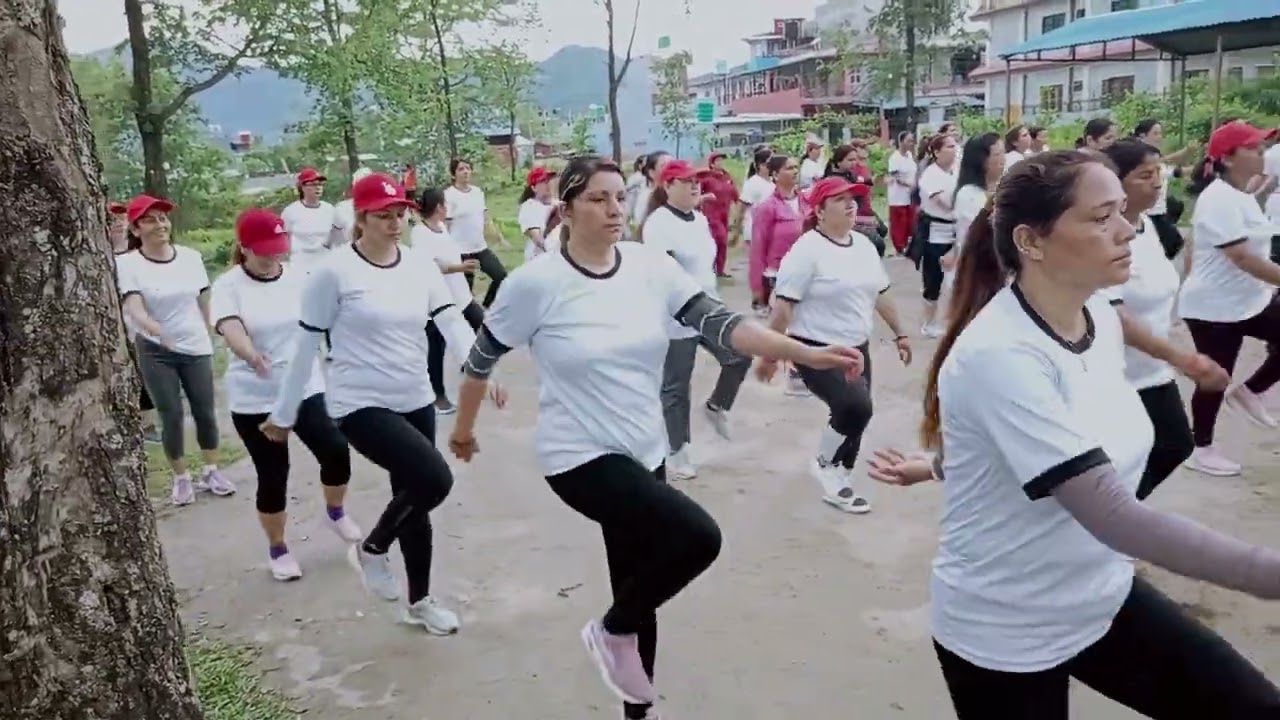 मिलिजुली याेग साधना टिमकाे याेग अभ्यास 2082-02-15