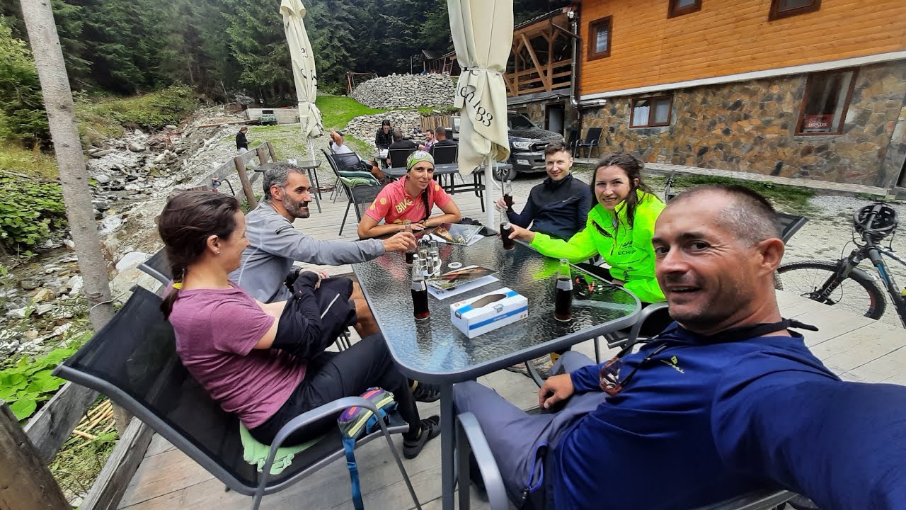 Transalpina, M-ții Căpățânii si valea Latoriței pe doua roți