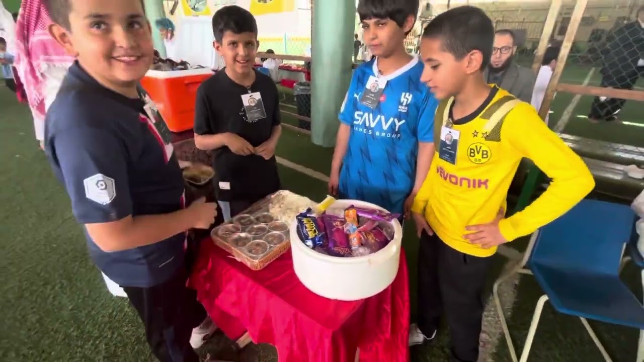 رحلةمدرسة أويس القرني الابتدائيةإلى مدارس آفاق البديعة التعليميةللمشاركة في ( برنامج التاجر الصغير )