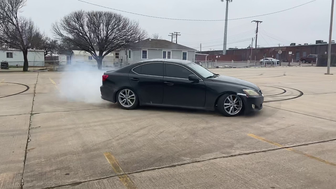Lexus Is350 Donuts