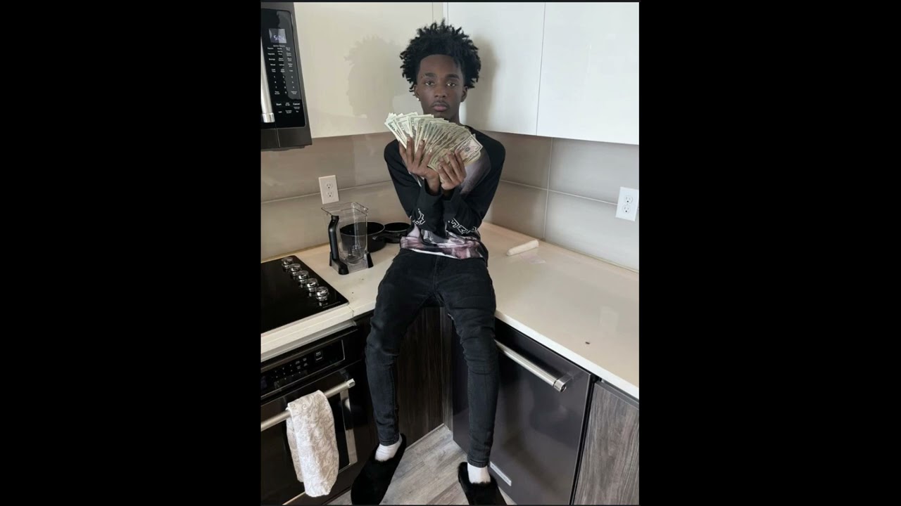 free pradabagshawty + babystaydown type beat 