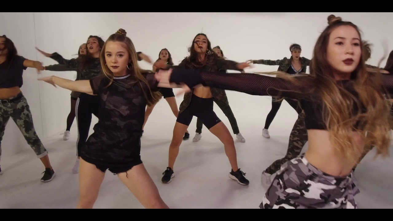 CONSISTENT - SHOOTING DAY / Hip Hop Denu Di Paolo / Bway St Danzas