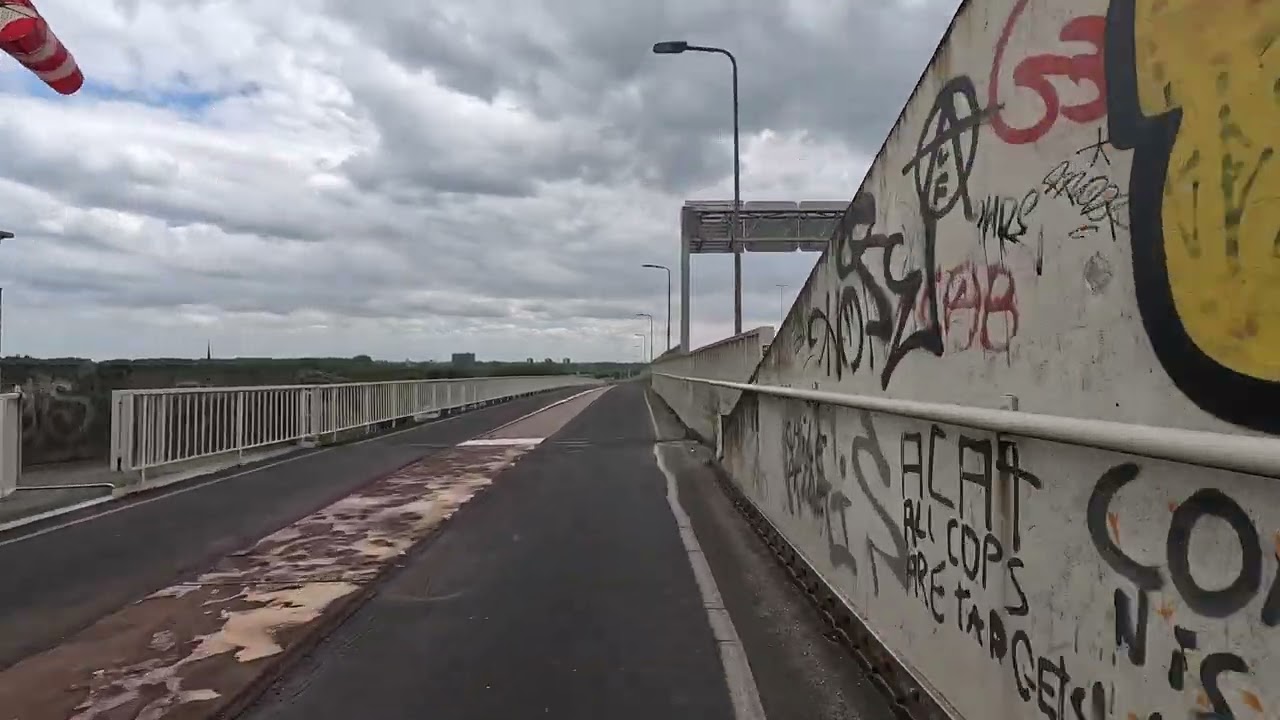 Brienenoordbrug bij Rotterdam (fietsen). #fietstocht #rotterdam #rijksweg