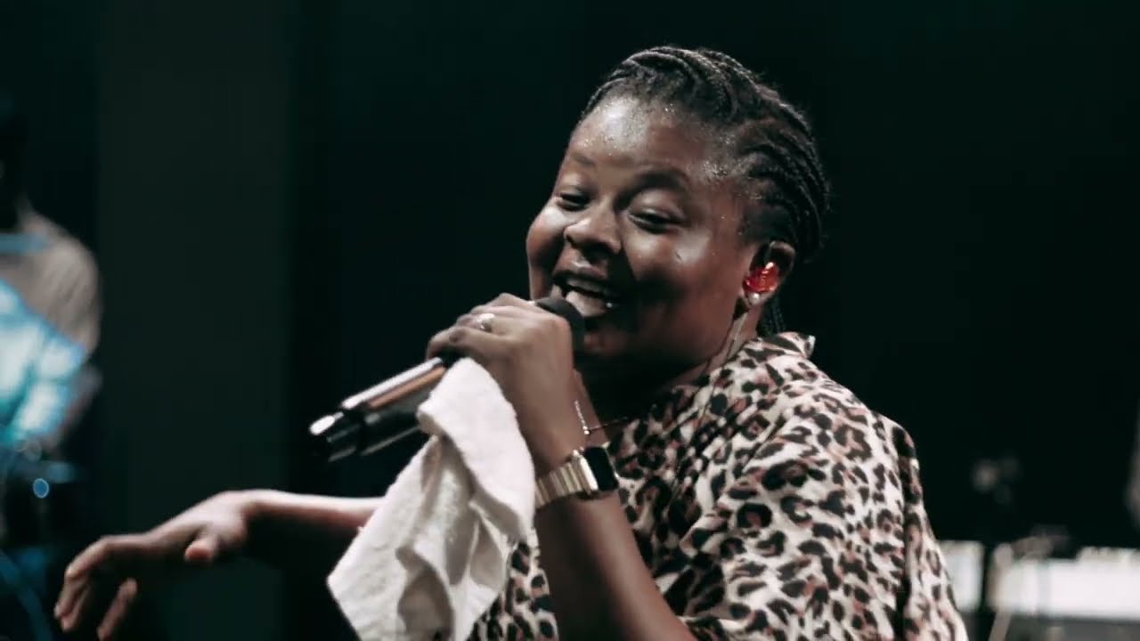 ADWOA DOXA || MAJESTY MEDLEY