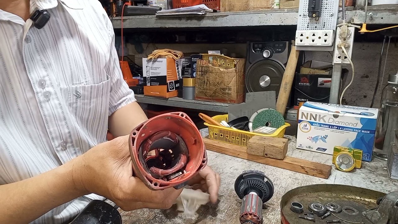 wow...! Đã tự thay bạc đạn, thay than máy cắt cầm tay được rồi...