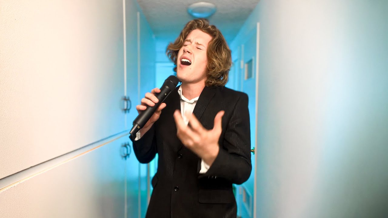 Unchained Melody - Righteous Brothers (Ky live cover)