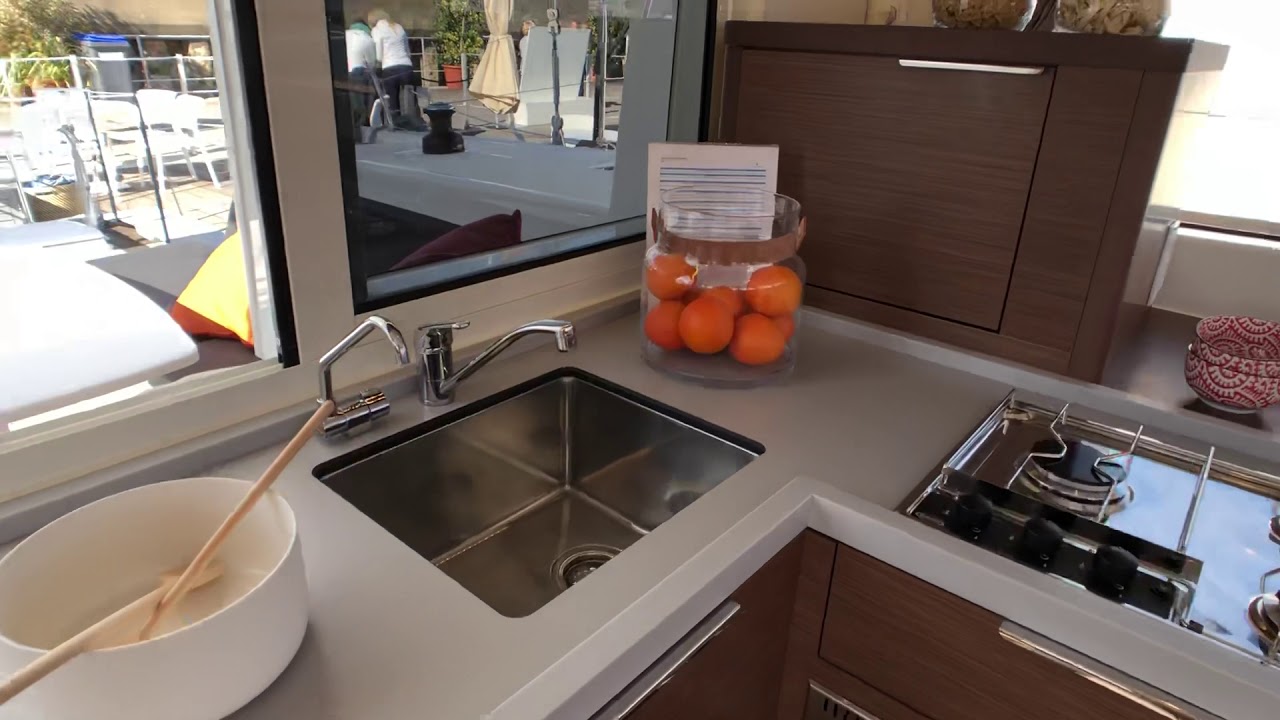 Visite privée du catamaran Lagoon 40