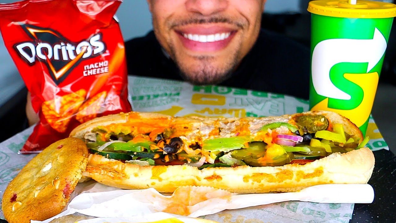EATING ONLY SUBWAY FOR THE WHOLE DAY!! 24 HOURS !! FOOTLONG SANDWICH DORITOS CHIPS COOKIE !! MUKBANG
