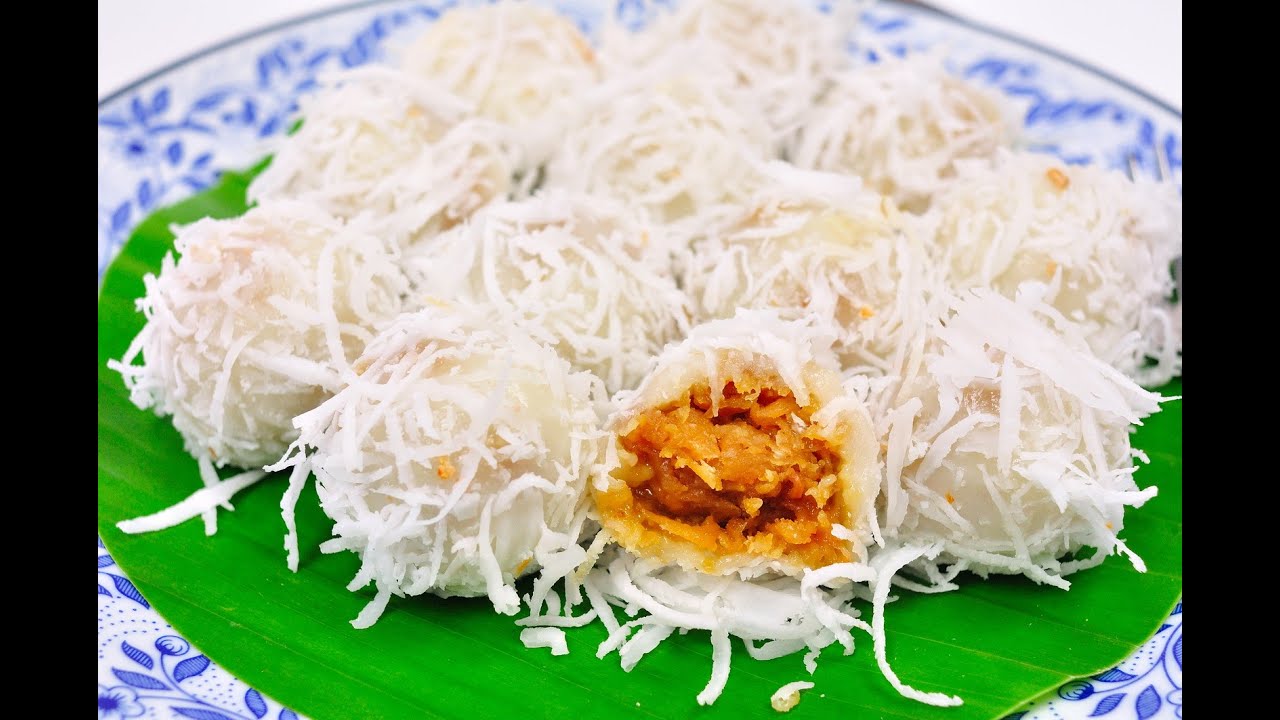 Coconut Ball (Thai Traditional Dessert) - Ka Nom Tom (ขนมต้ม)