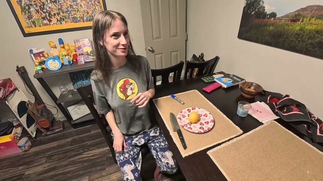 Doing the dollar bill in a lemon trick