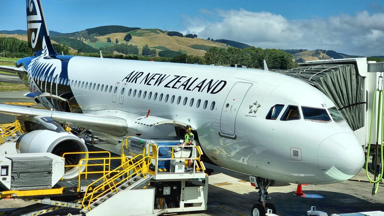 Auckland to Dunedin (AKL - DUD) Flying Air New Zealand A320 NZ675