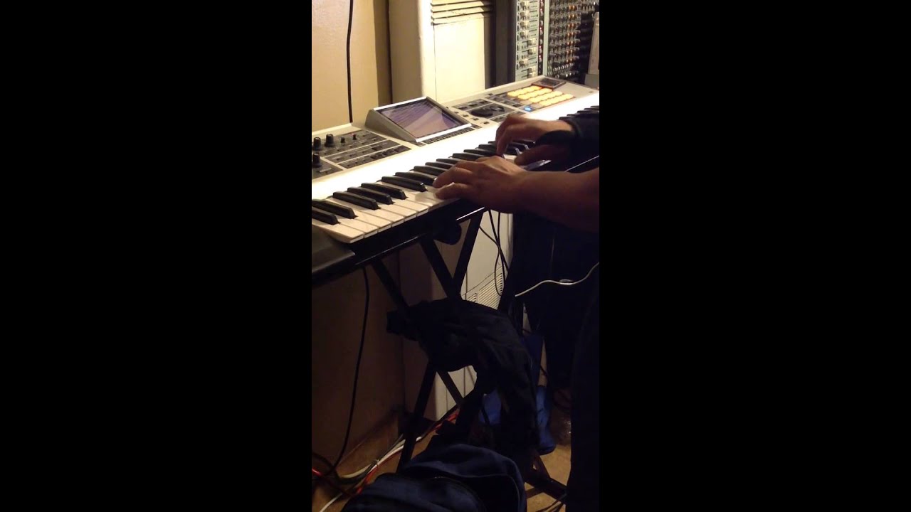 ROLAND FANTOM X6 TUBAS Y ACOMPANAMIENTO