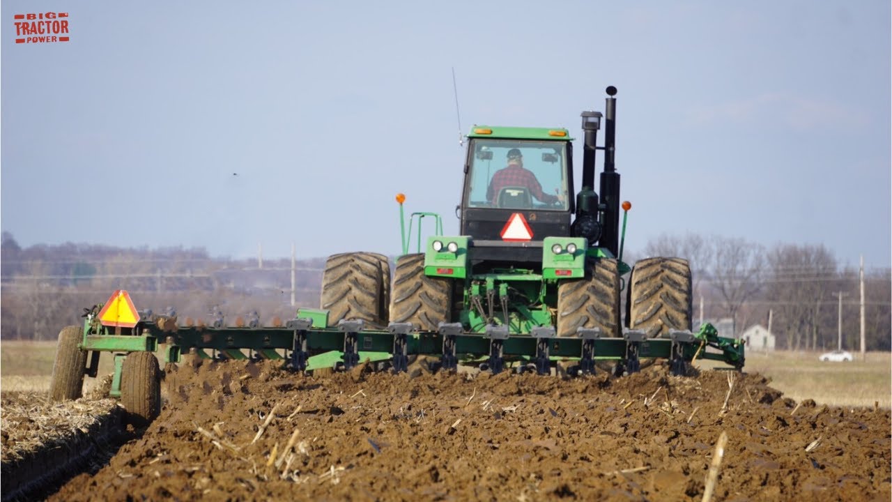 12 Bottom JOHN DEERE Plow