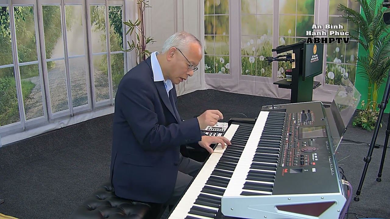 Liên Khúc Thánh Ca Tôn Vinh Chúa - An Bình Hạnh Phúc - Mục Sư Dương Quốc Tùng - Đàn Dương Cầm Piano