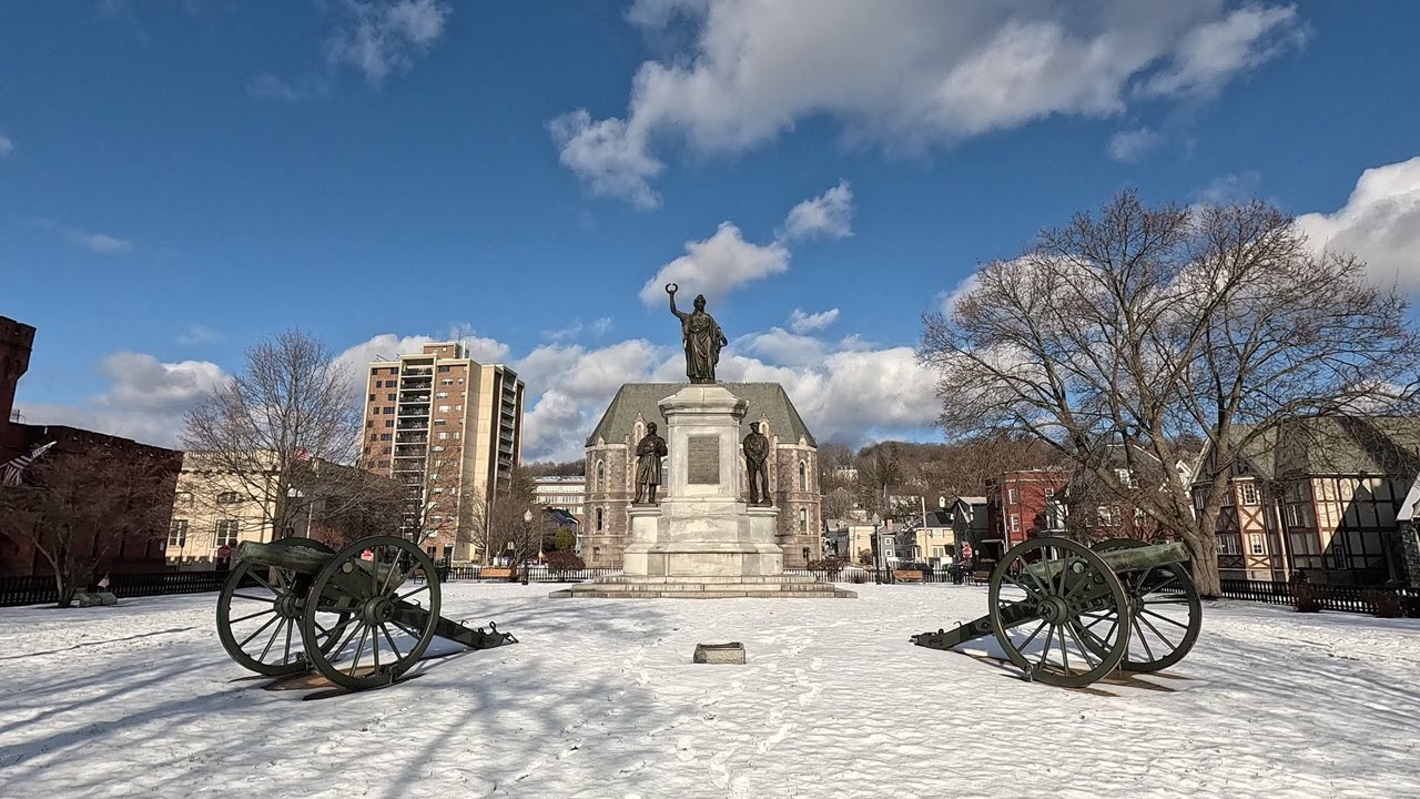 ⁴ᴷ⁶⁰ Walking tour of downtown Fitchburg, Massachusetts