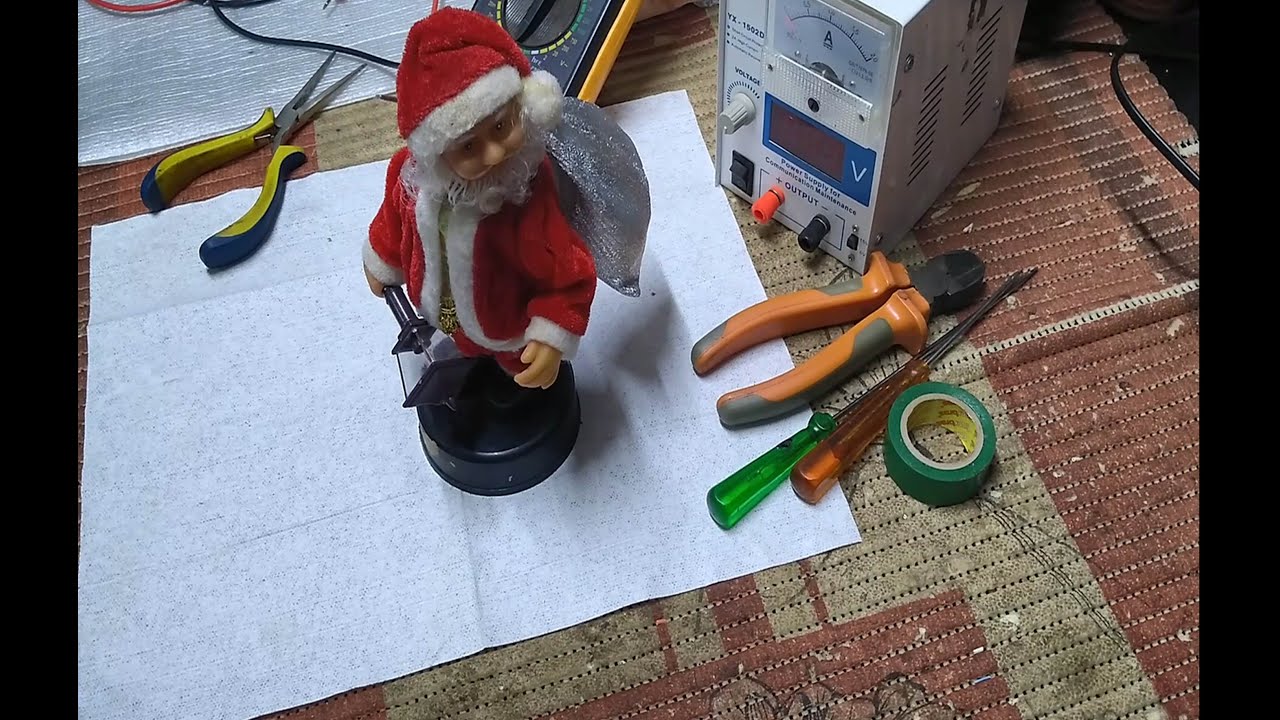 Reparo do Boneco do Papai Noel