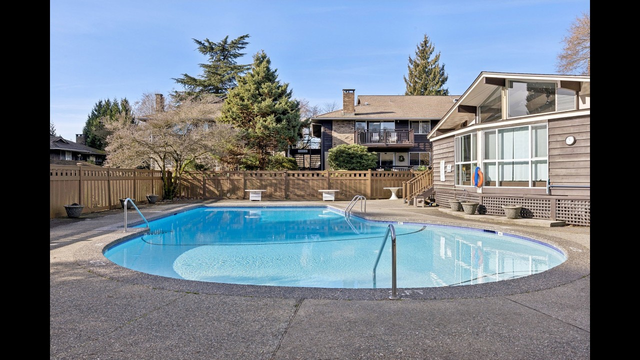 Rarely available top-floor residence in Cedarbrooke Village, North Vancouver