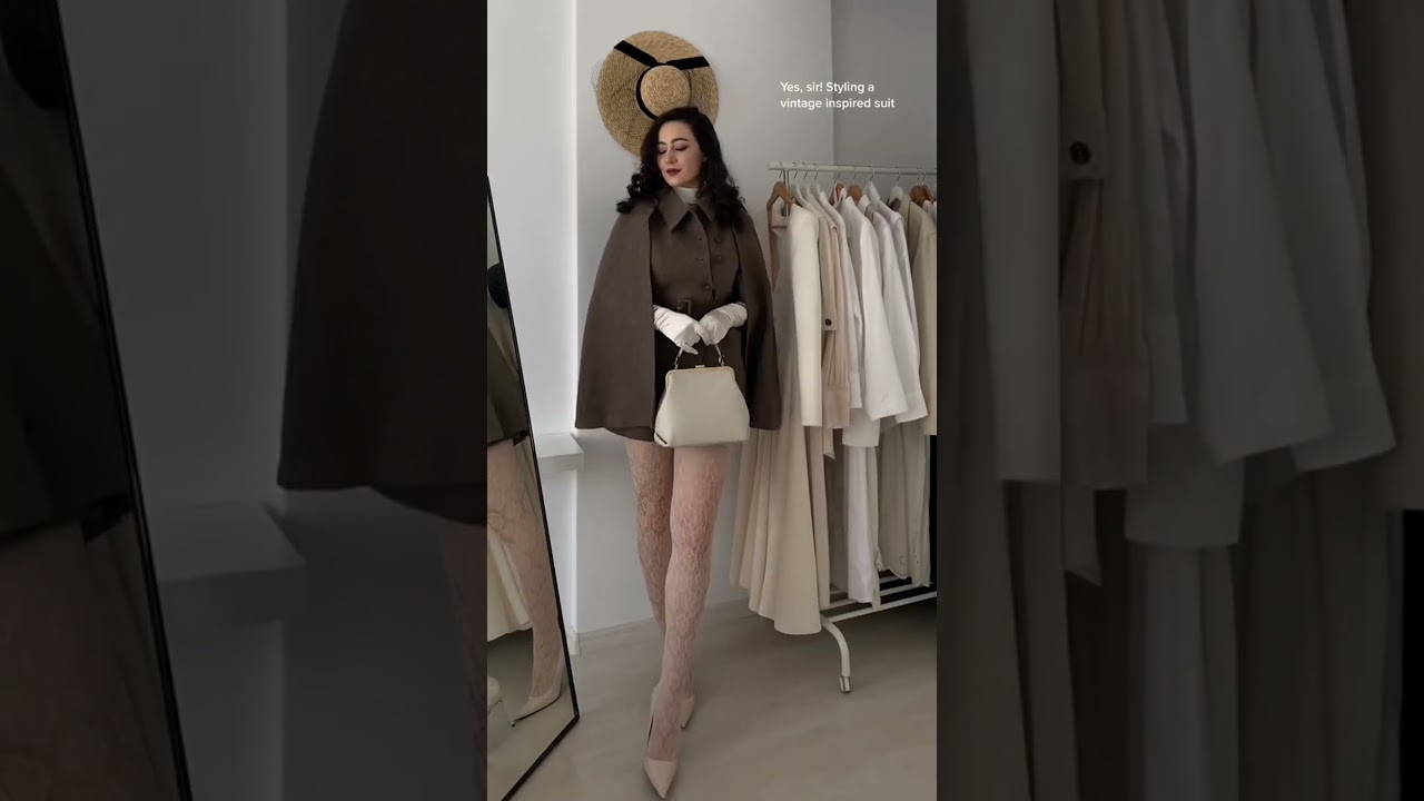 Delicate vintage wool cloak with boots for the perfect outfit. #goeliacoat