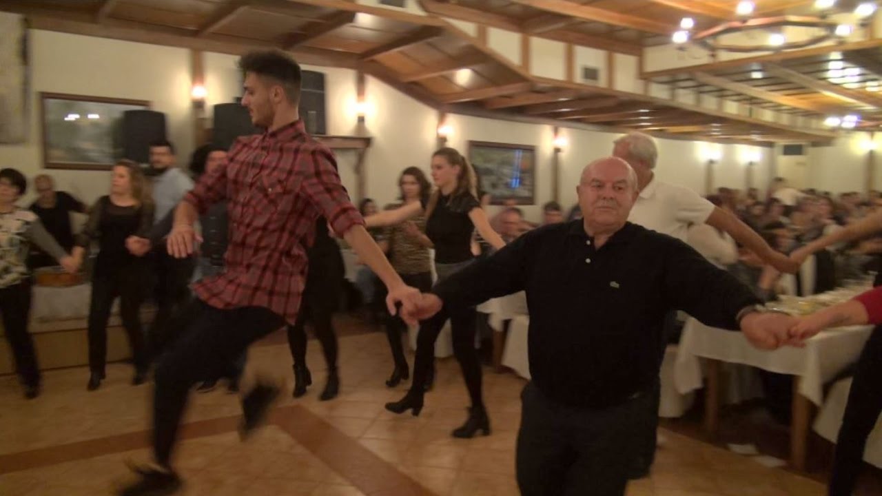 Τροΐρο - Χάλκινα Ηχοχρώματα / Ακρίτες Αλμωπίας 