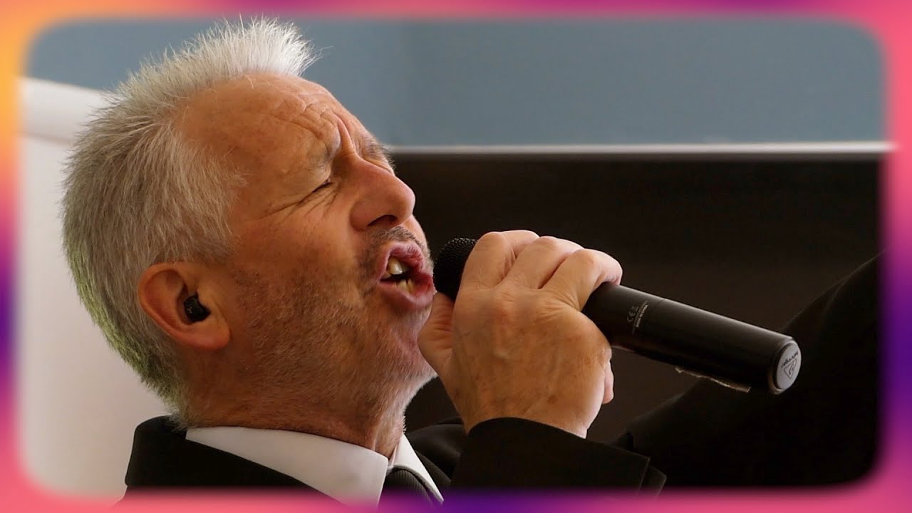 Bob Christie – Entertainer