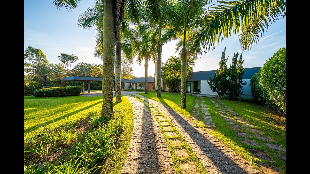 CASA ALTO PADRÃO, PROJETO ATEMPORAL, CONDOMÍNIO VILLAGE SANS SOUCI EM VALINHOS/SP
