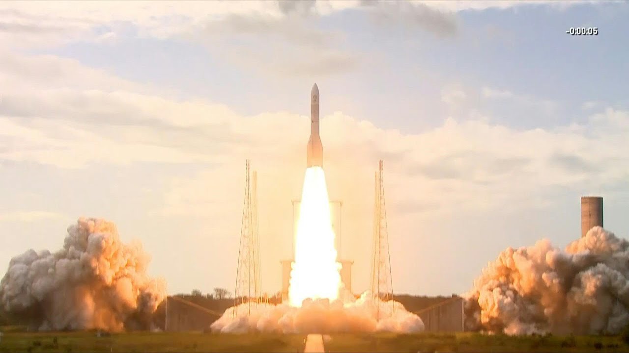 Lancement inaugural de la fus&eacute;e europ&eacute;enne Ariane 6 | AFP Images