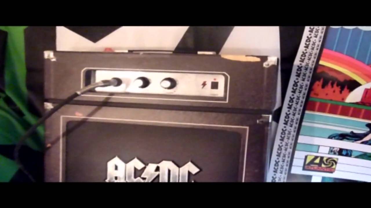 AC/DC ITALIA plays BACKTRACKS boxset amp!